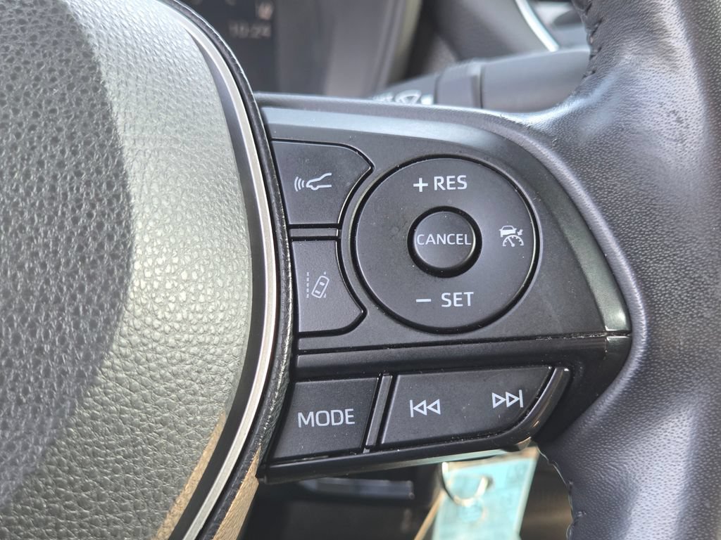 Used 2020 Toyota Corolla SE FWD image 12