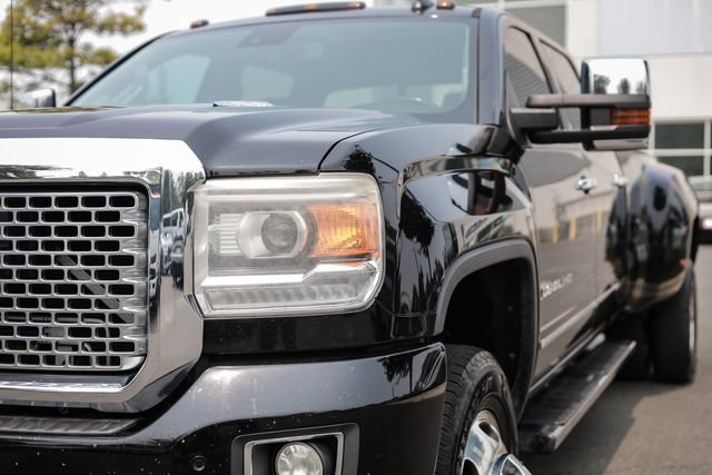 Used 2015 GMC Sierra 3500 Denali w/ Duramax Plus Package AWD/4WD image 16