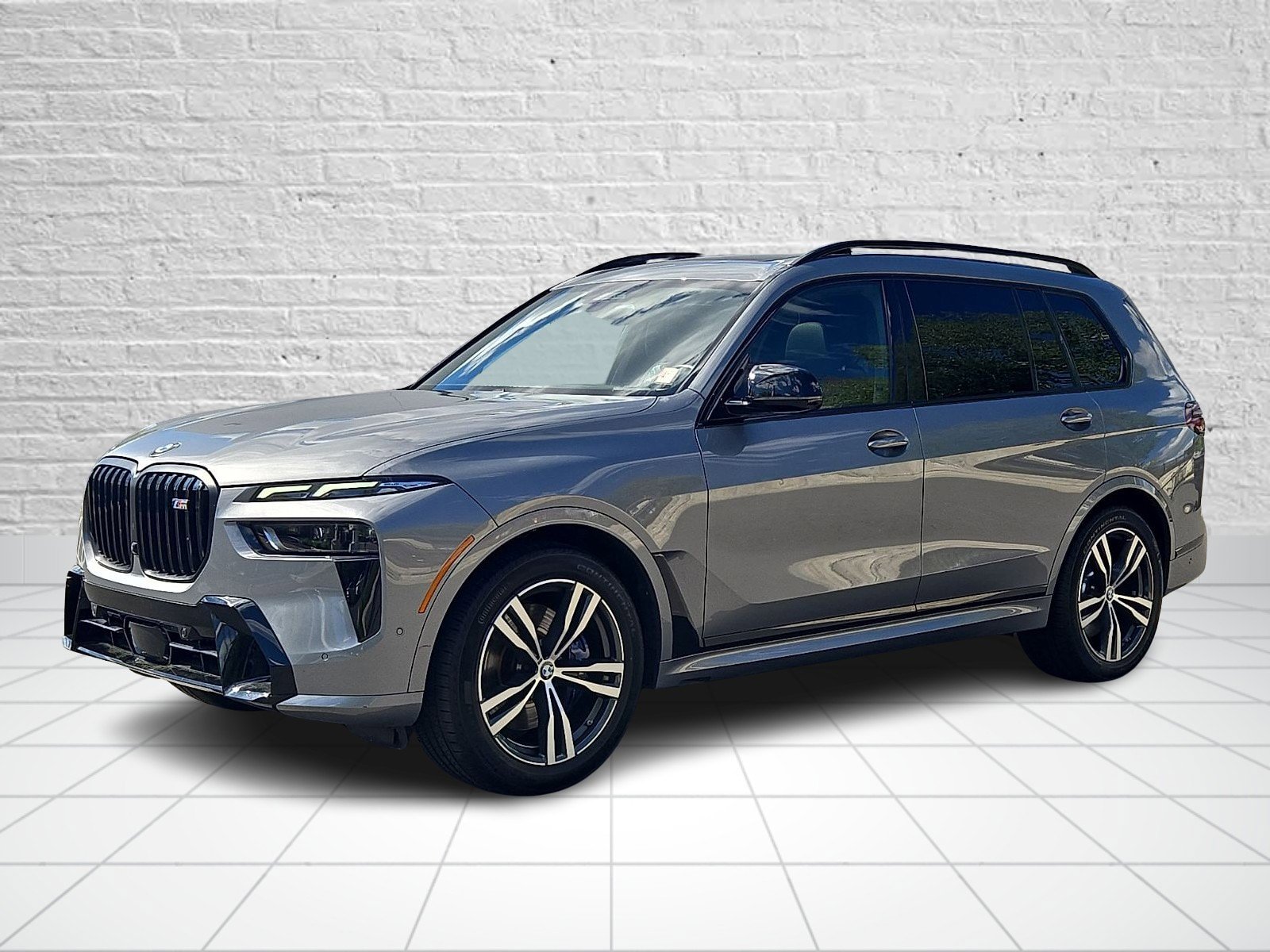 Used 2024 BMW X7 M60i w/ Executive Package AWD/4WD image 3