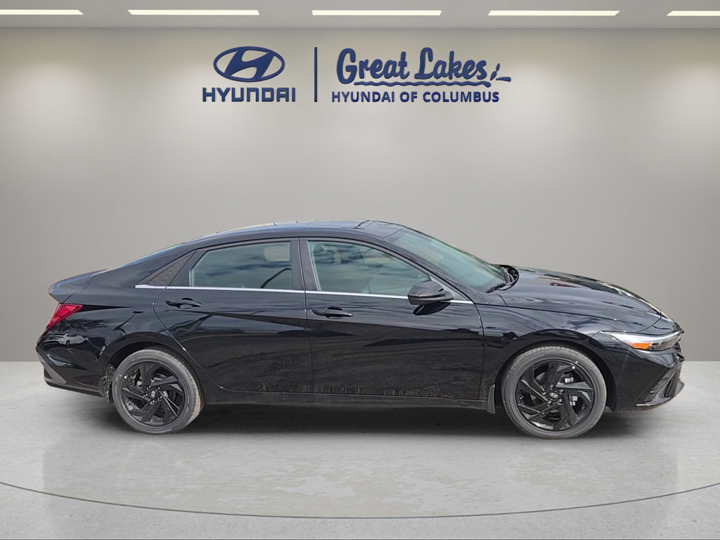 New 2026 Hyundai Elantra SEL Sport Premium FWD image 6