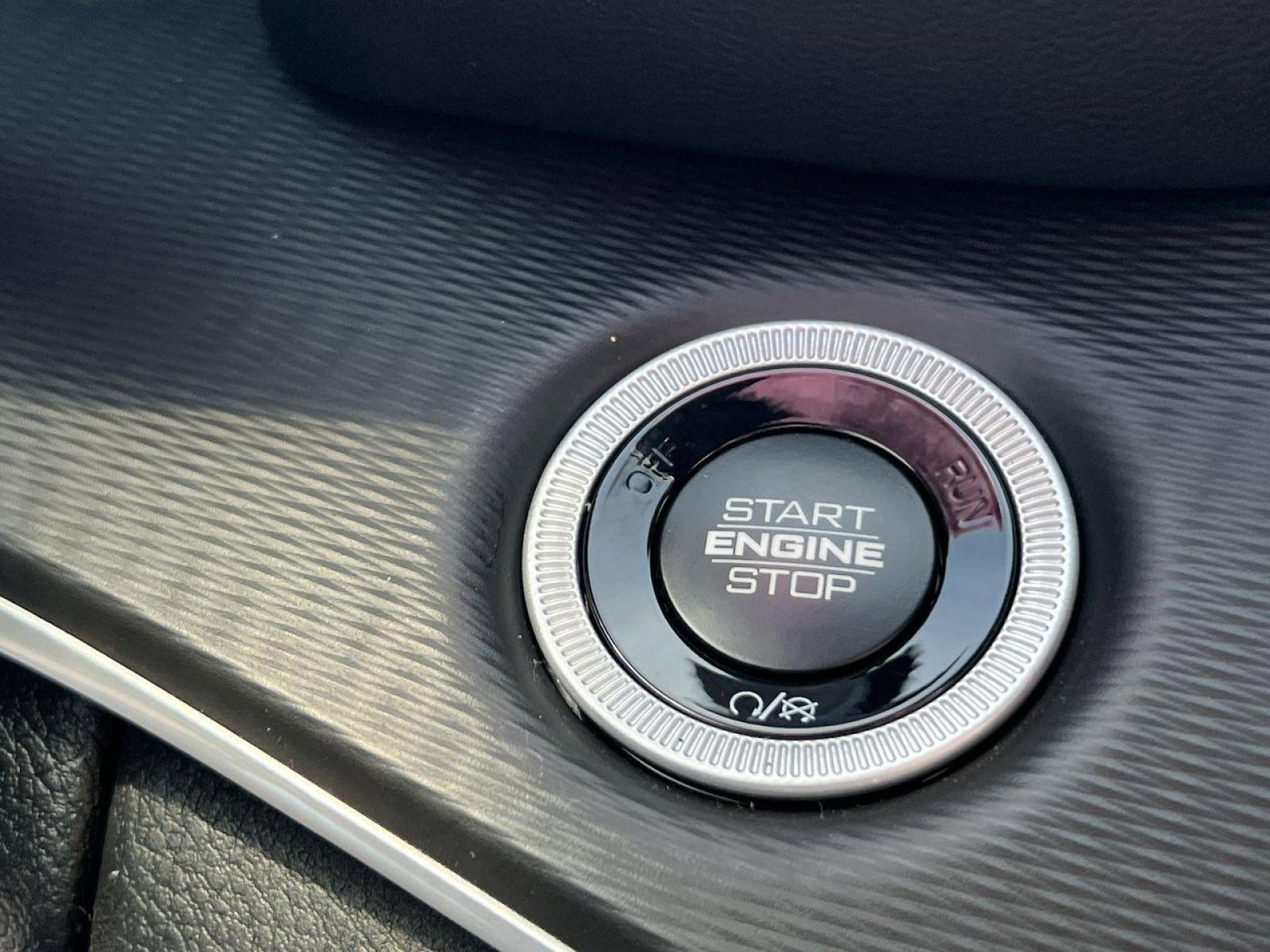 New 2025 Jeep Grand Cherokee L Laredo w/ Luxury Tech Group I image 23