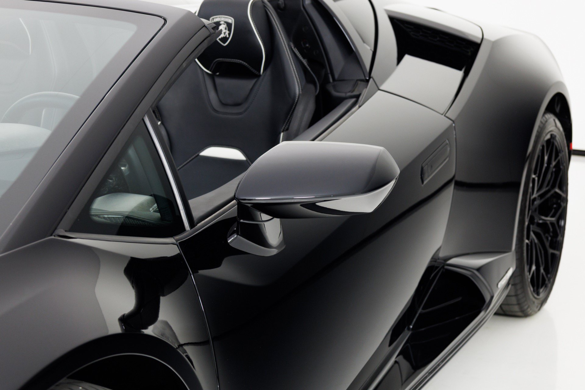 Used 2021 Lamborghini Huracan EVO RWD image 65