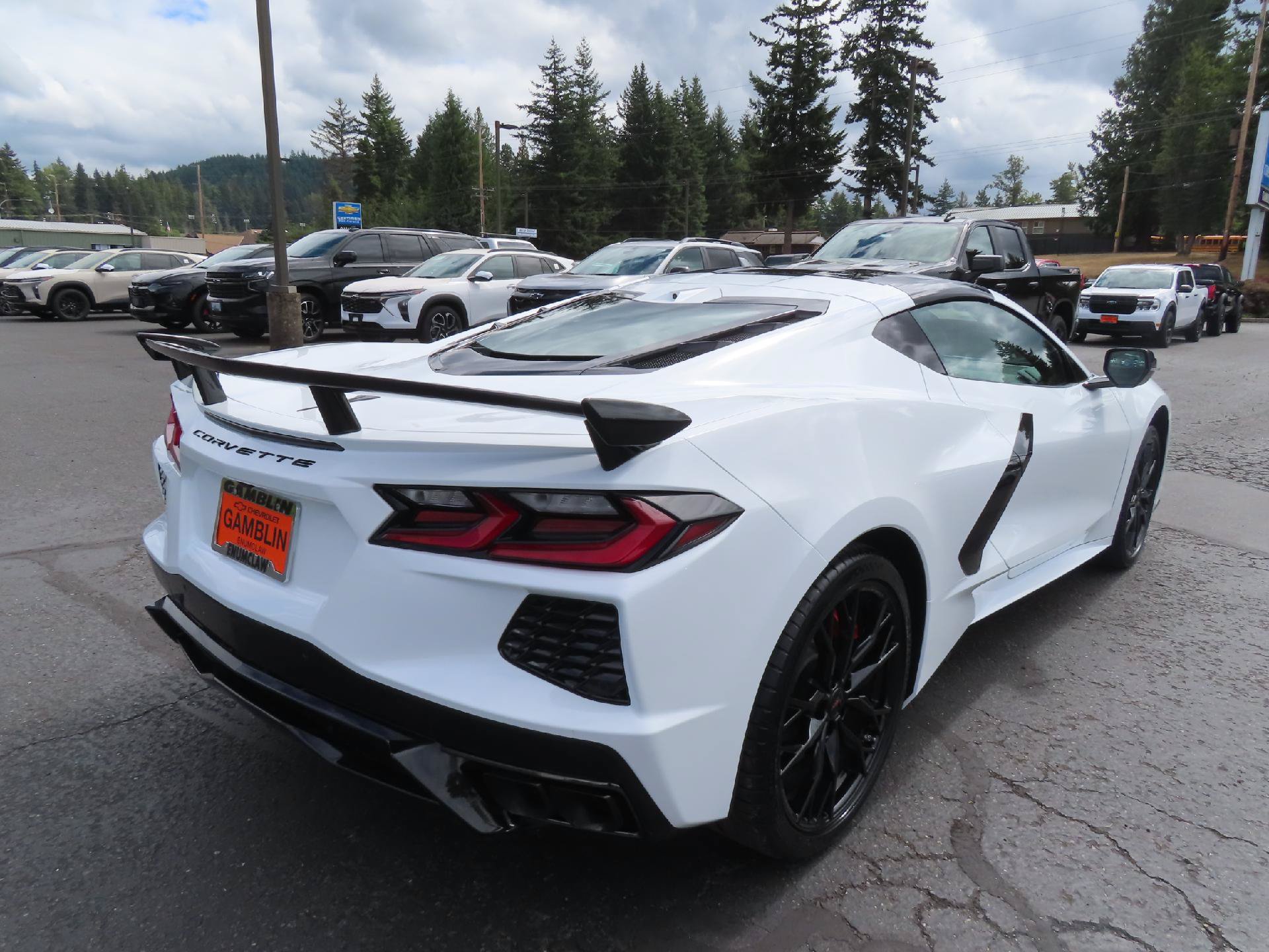 New 2027 Chevrolet Corvette Stingray Coupe w/ Z51 Performance Package RWD image 8