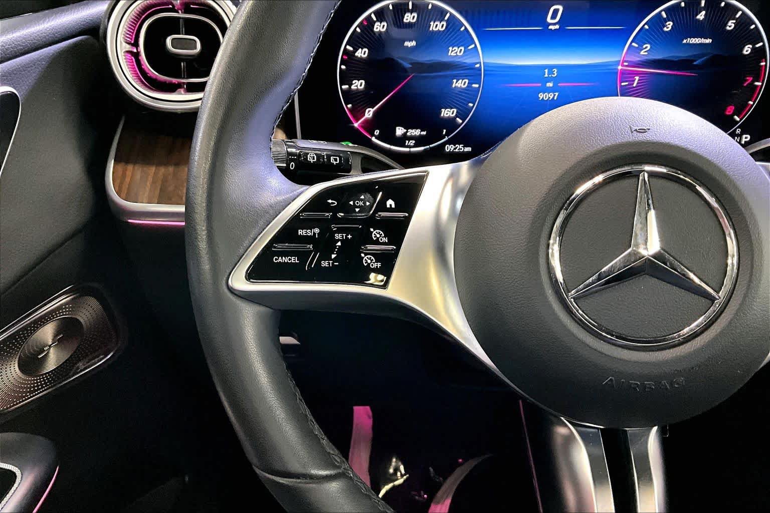 Used 2026 Mercedes-Benz GLC 300 4MATIC image 24