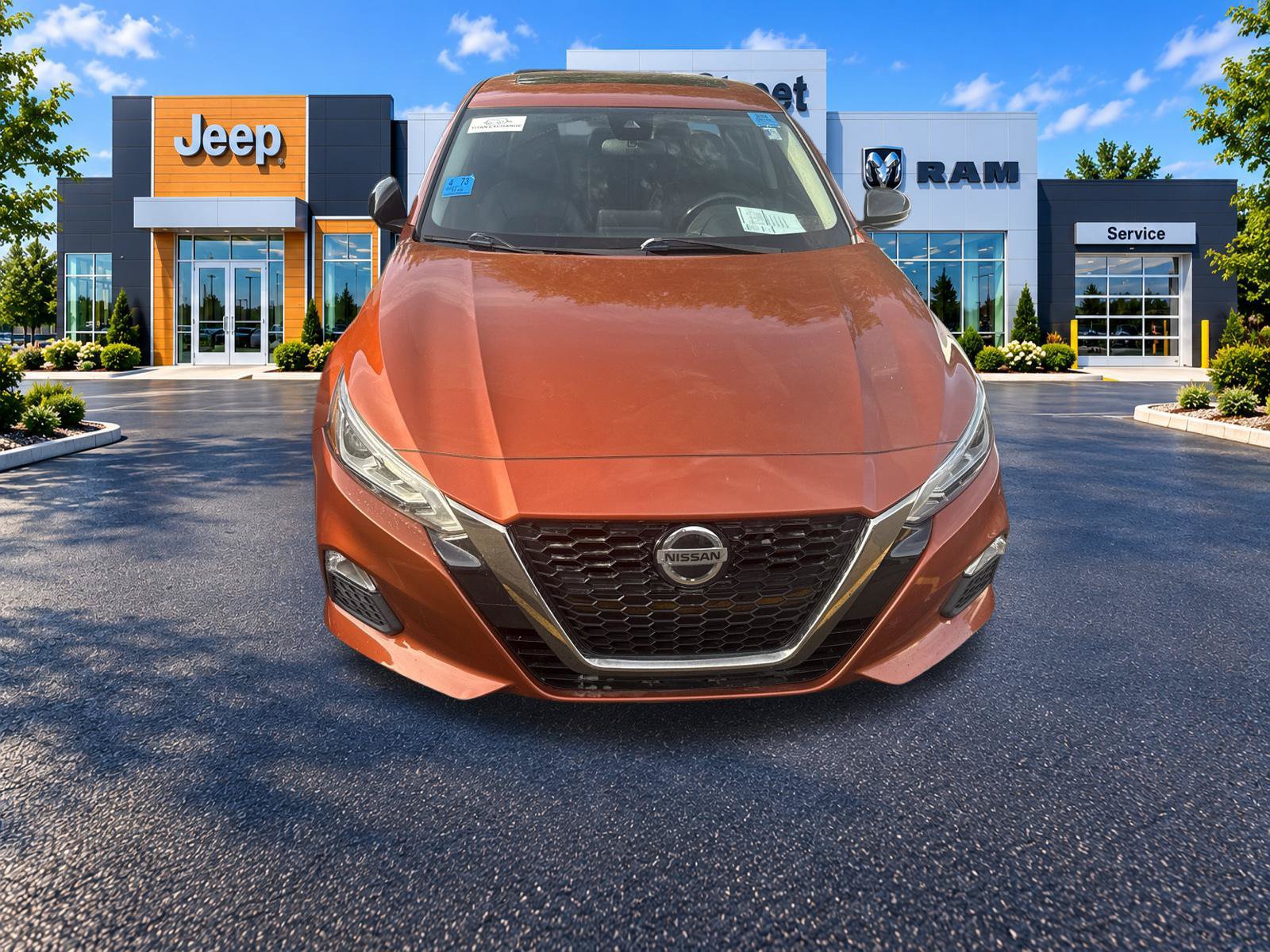 Used 2021 Nissan Altima 2.5 SR w/ SR Premium Package FWD image 10
