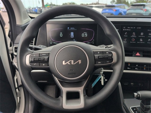Used 2023 Kia Sportage LX image 23
