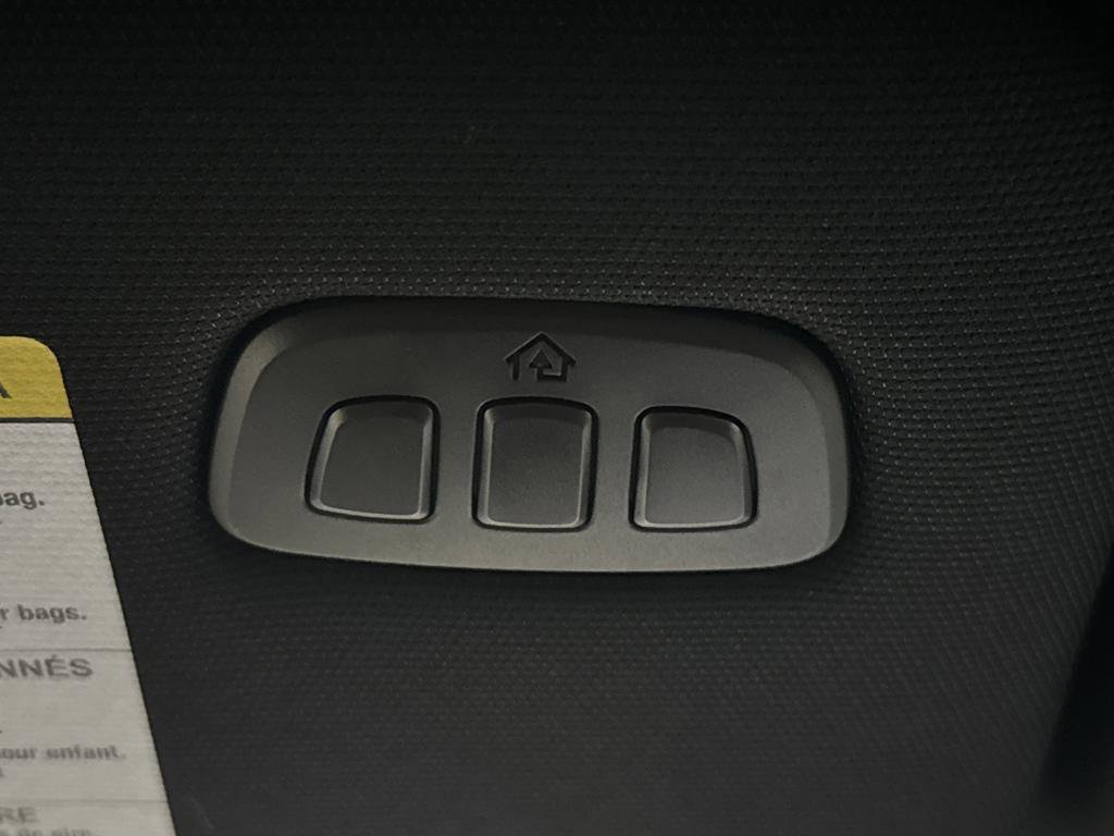 Used 2025 Ford Explorer ST-Line w/ Premium Package image 28