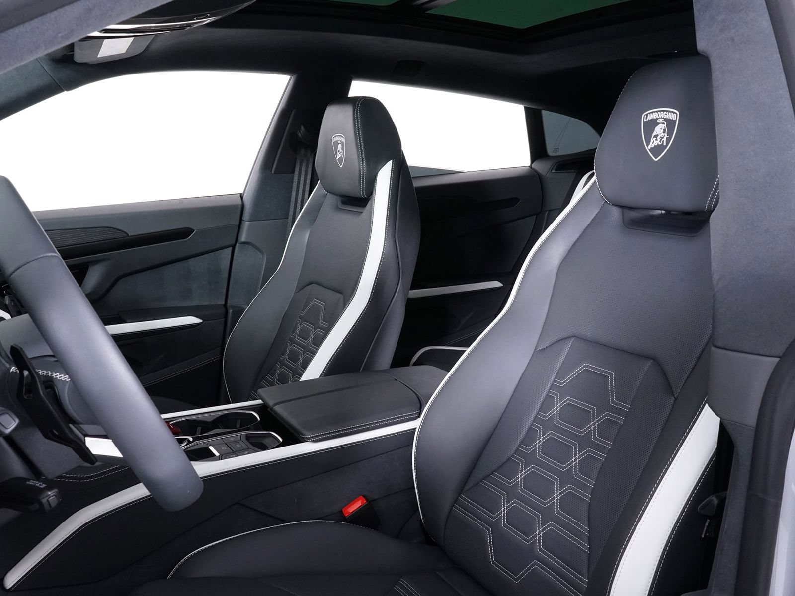 Used 2025 Lamborghini Urus SE AWD/4WD image 24