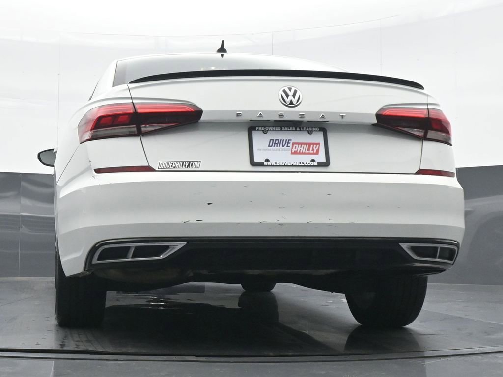 Used 2020 Volkswagen Passat 2.0T R-Line image 20