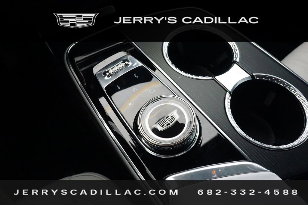 Used 2024 Cadillac Lyriq Sport image 14