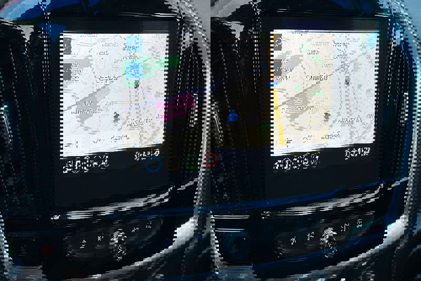 Used 2020 Chevrolet Traverse RS image 22