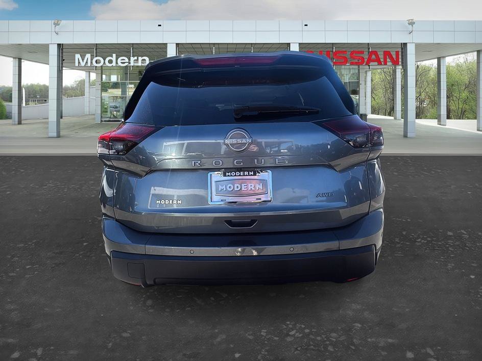 Certified 2025 Nissan Rogue SV AWD/4WD image 4