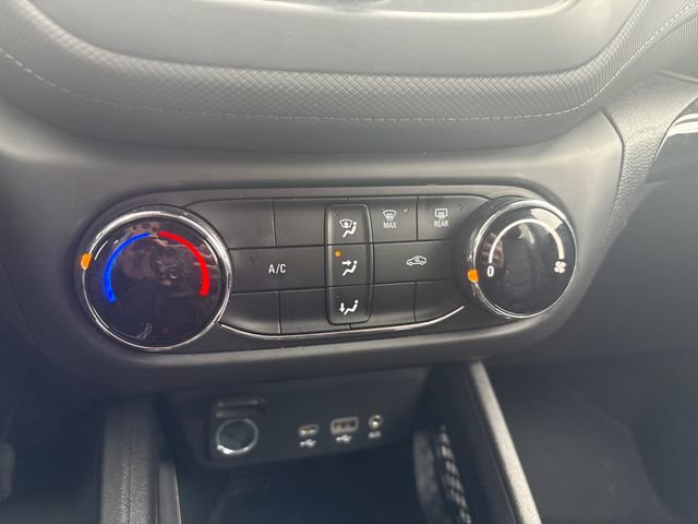Used 2021 Chevrolet TrailBlazer LS w/ LPO, Blackout Package AWD/4WD image 22