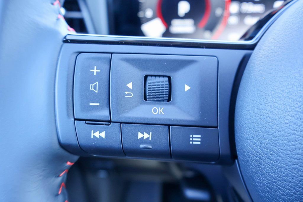 New 2026 Nissan Kicks SR image 10