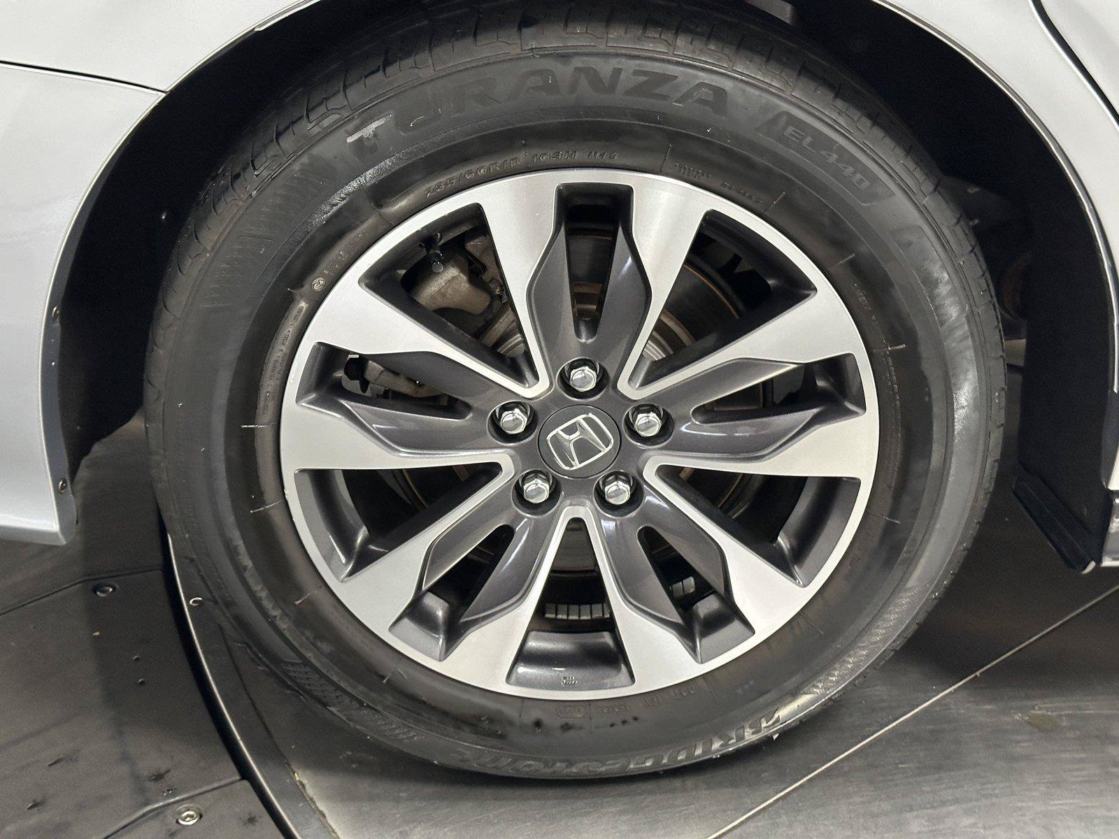 Used 2024 Honda Odyssey EX-L image 16