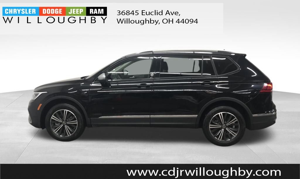 Used 2024 Volkswagen Tiguan SE image 5