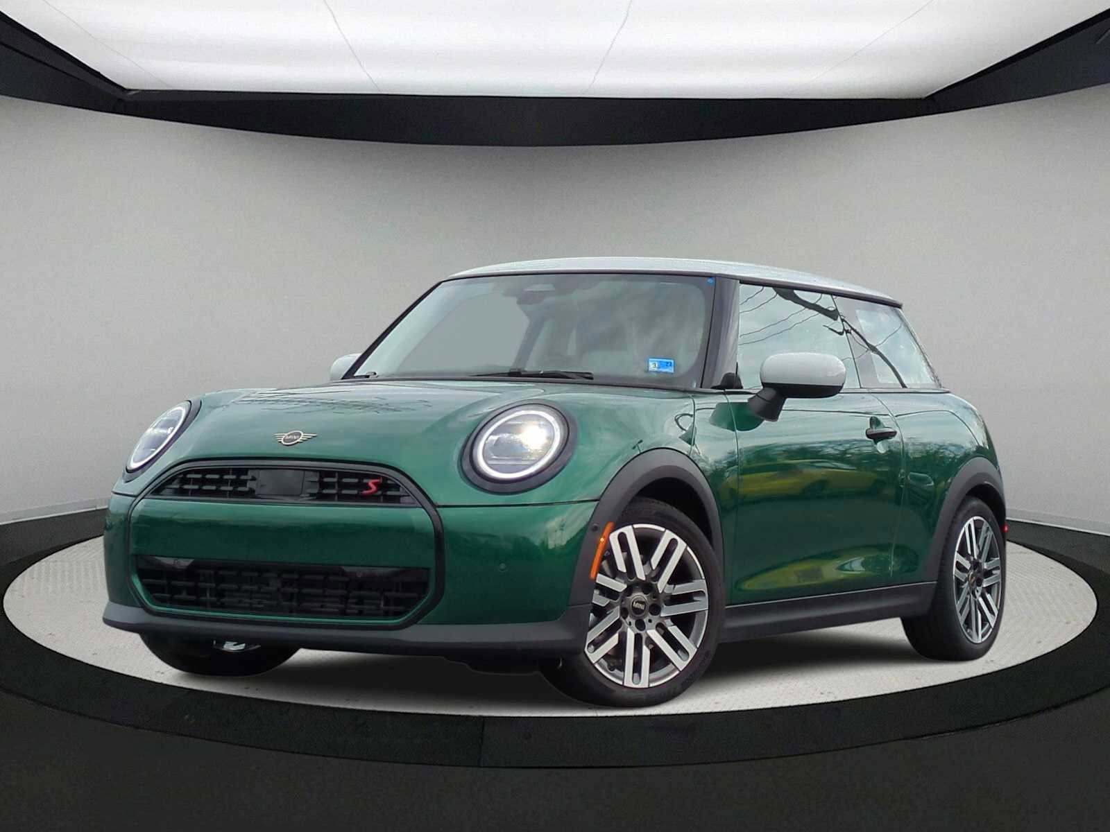 Used 2025 MINI Cooper S FWD image 1