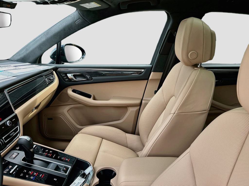 New 2026 Porsche Macan AWD/4WD image 26