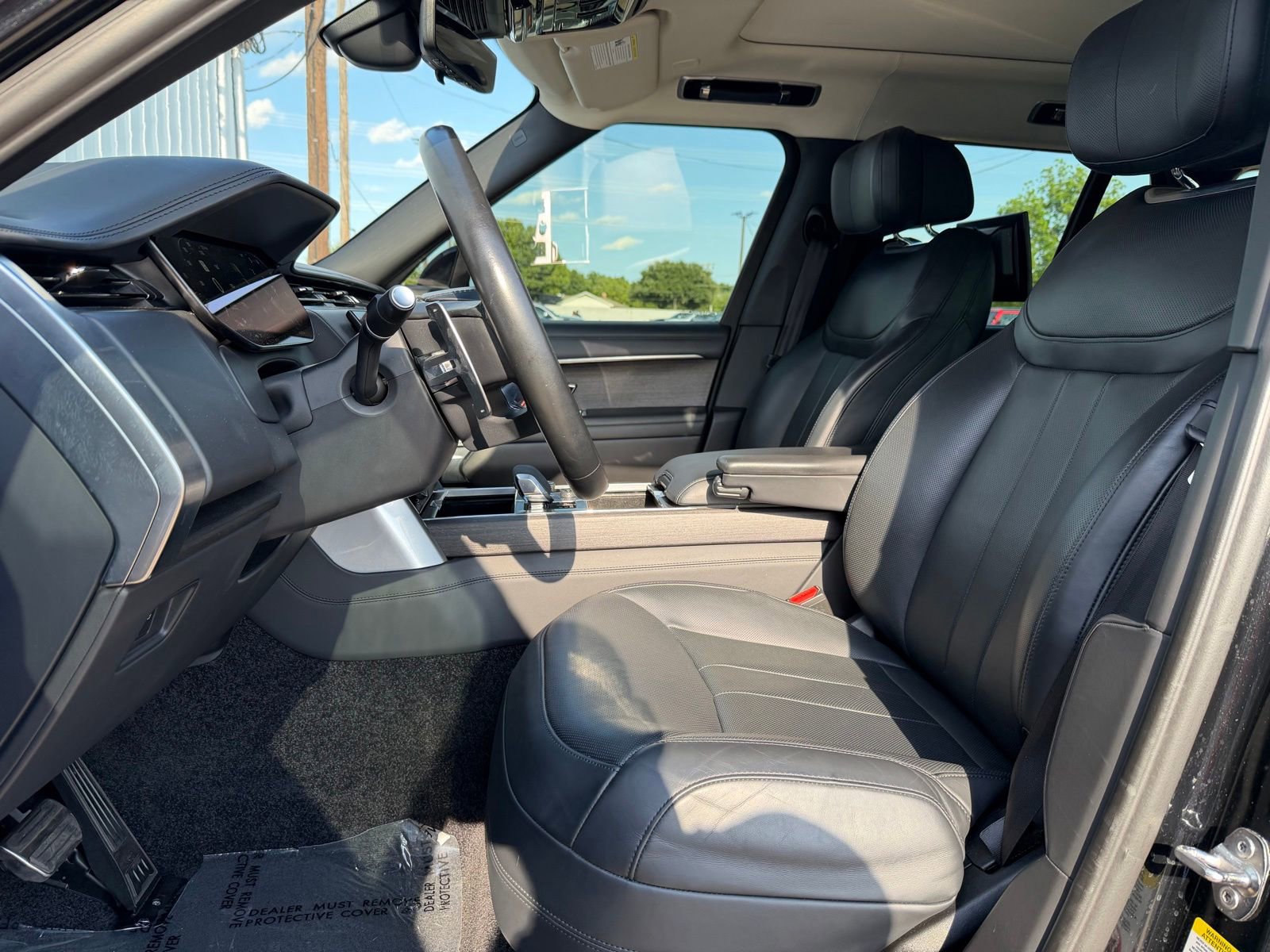 Used 2023 Land Rover Range Rover First Edition AWD/4WD image 22
