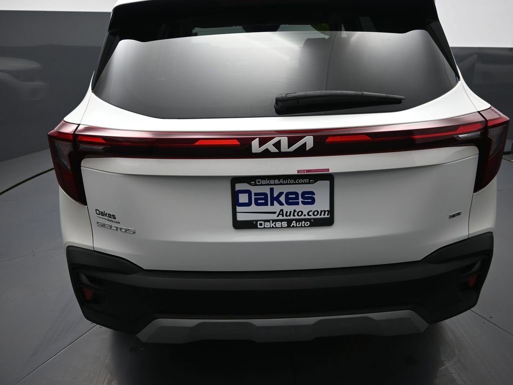 Certified 2025 Kia Seltos LX image 12