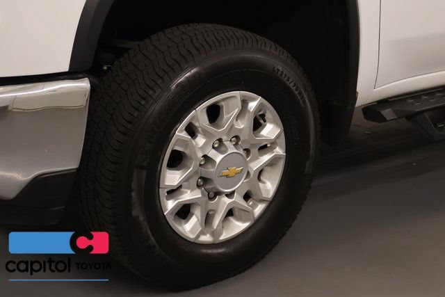 Used 2024 Chevrolet Silverado 3500 LTZ AWD/4WD image 7