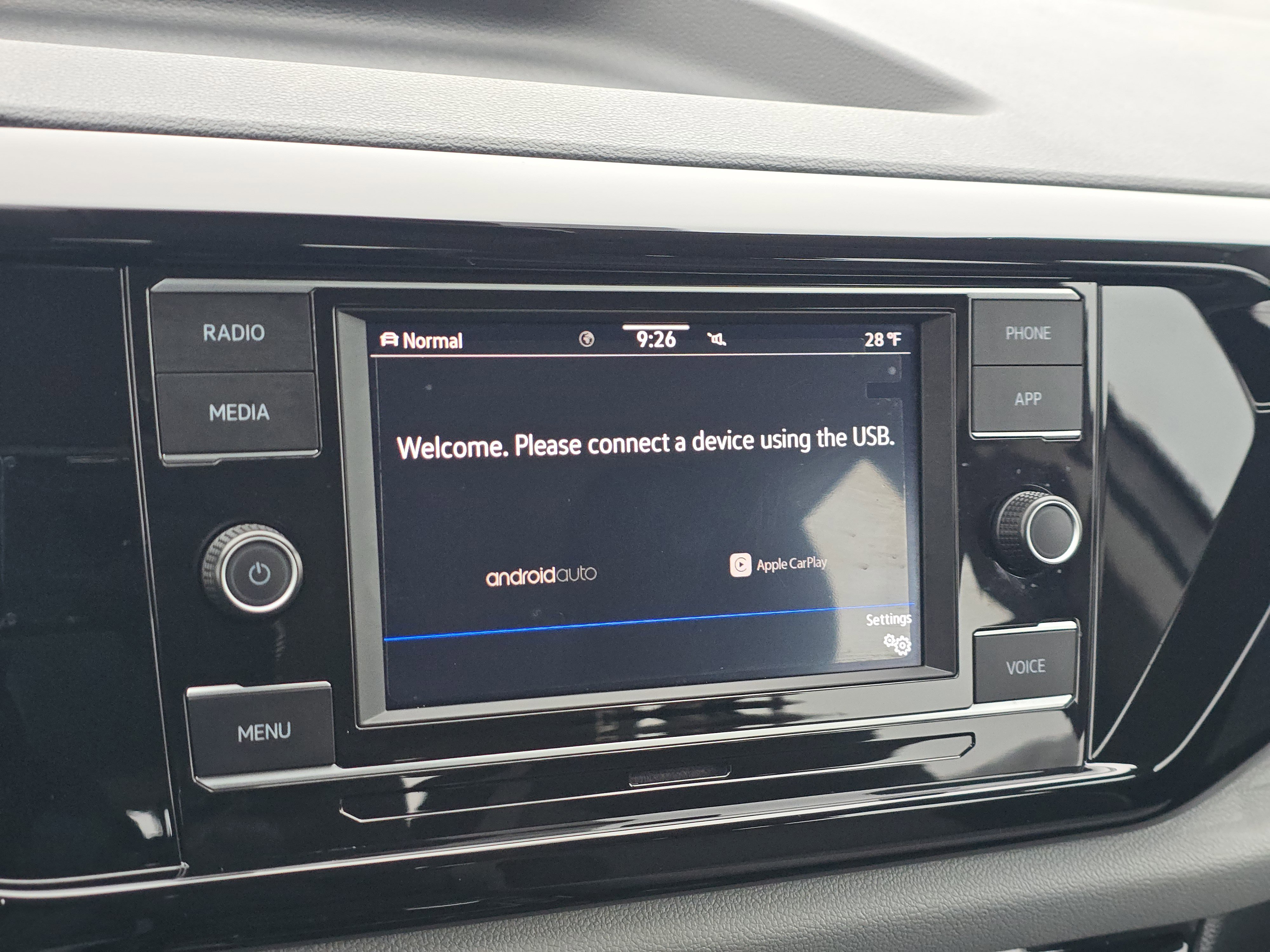 Certified 2024 Volkswagen Taos S image 10