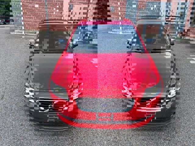 Used 2010 Volvo S40 T5 R-Design image 8