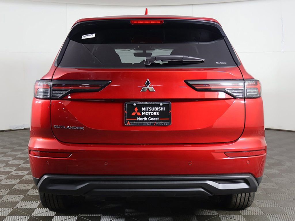 New 2026 Mitsubishi Outlander ES AWD/4WD image 13