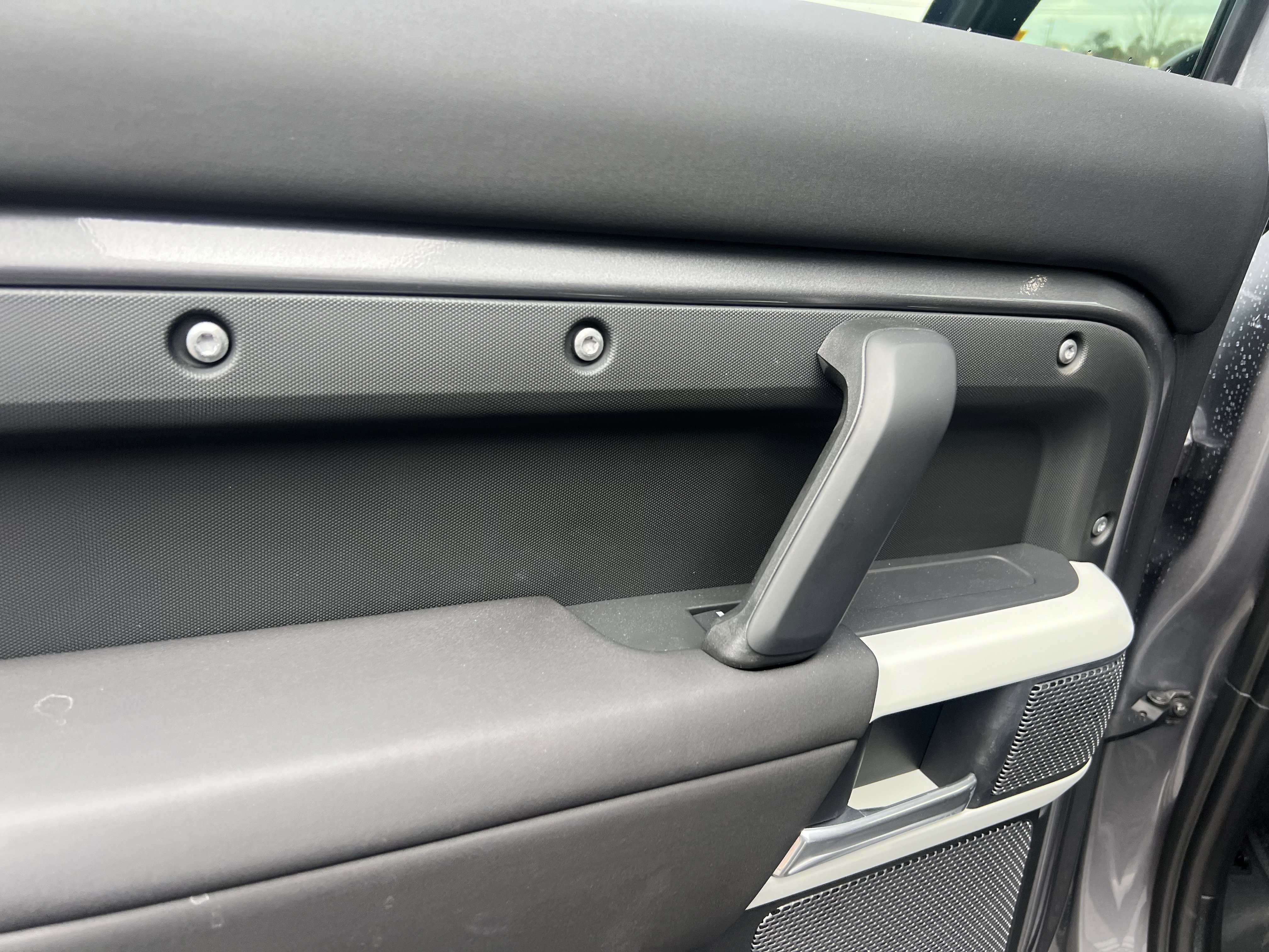 Certified 2024 Land Rover Defender 110 S image 31