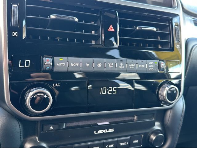 Used 2023 Lexus GX 460 Premium w/ Premium Package image 29