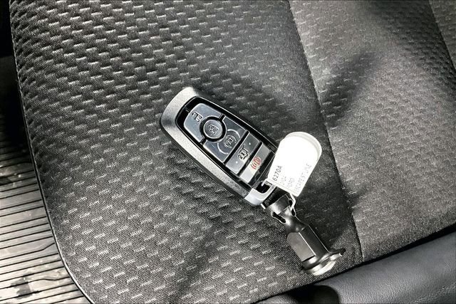 Used 2024 Ford Escape ST-Line w/ Tech Pack #1 AWD/4WD image 29