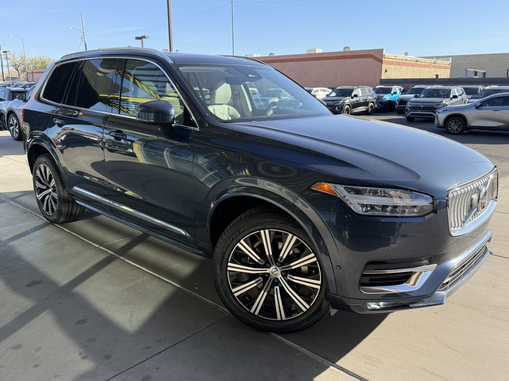 Used 2023 Volvo XC90 B6 Plus w/ Protection Package Premier image 6