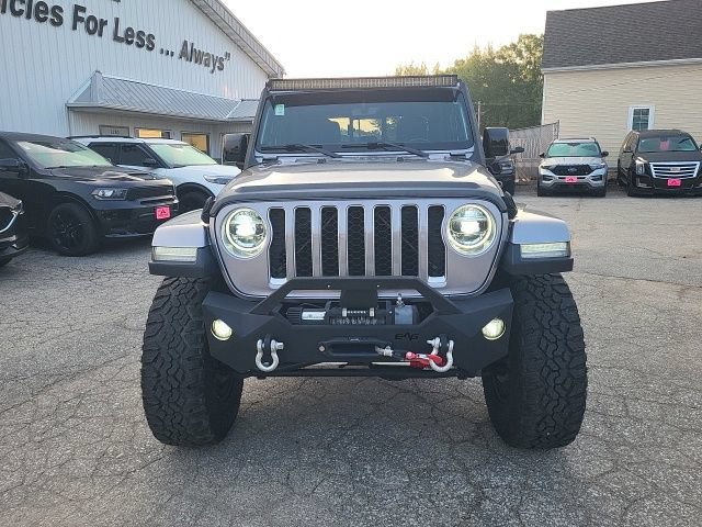 Used 2020 Jeep Gladiator Overland AWD/4WD image 3