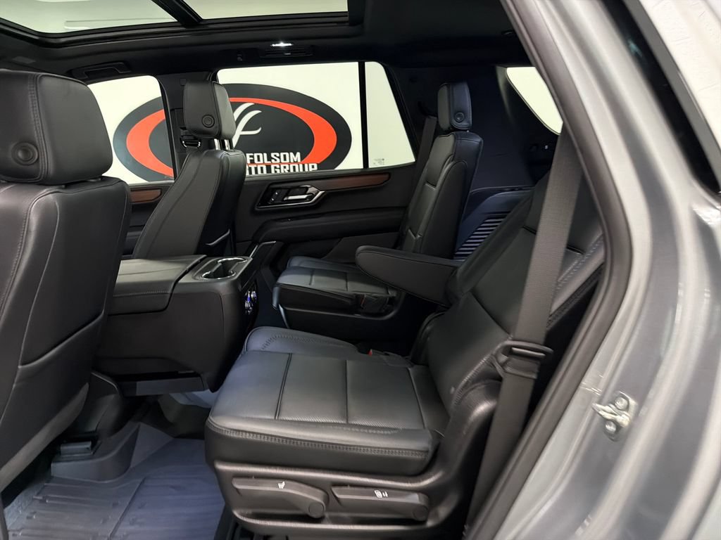 Used 2026 GMC Yukon Denali w/ Sun & Power Step Package RWD image 13