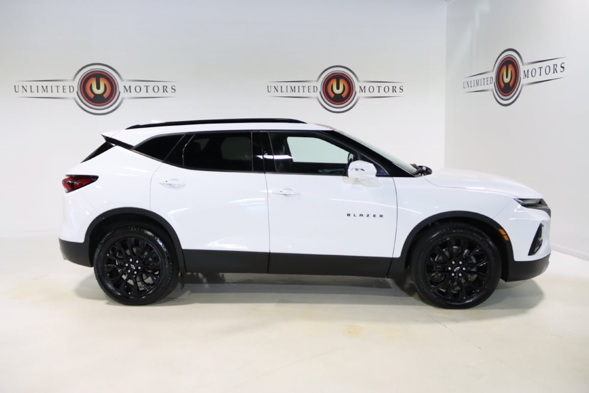 Used 2022 Chevrolet Blazer LT w/ Sound & Technology Package AWD/4WD image 26