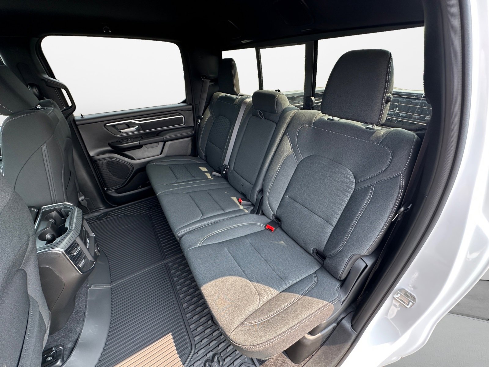 New 2026 RAM 1500 4x4 Crew Cab image 13