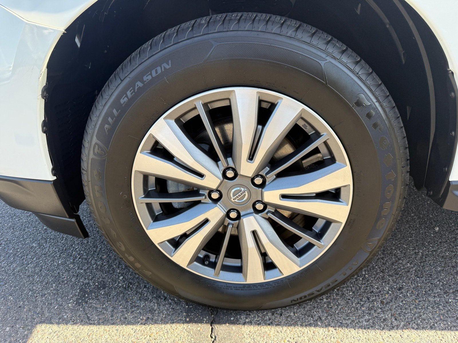 Used 2020 Nissan Pathfinder S AWD/4WD image 9