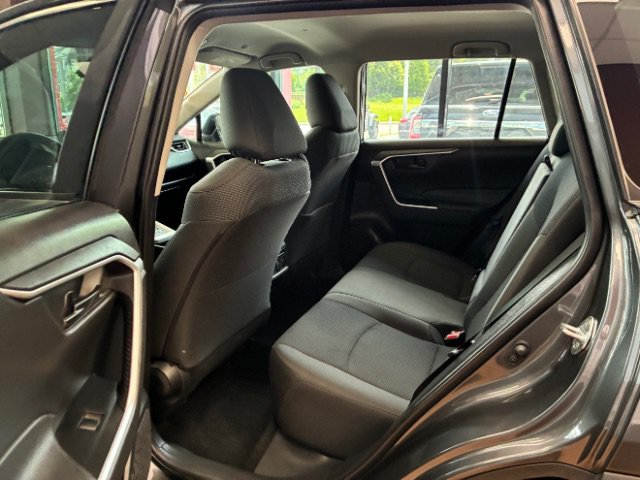 Used 2025 Toyota RAV4 LE FWD image 29