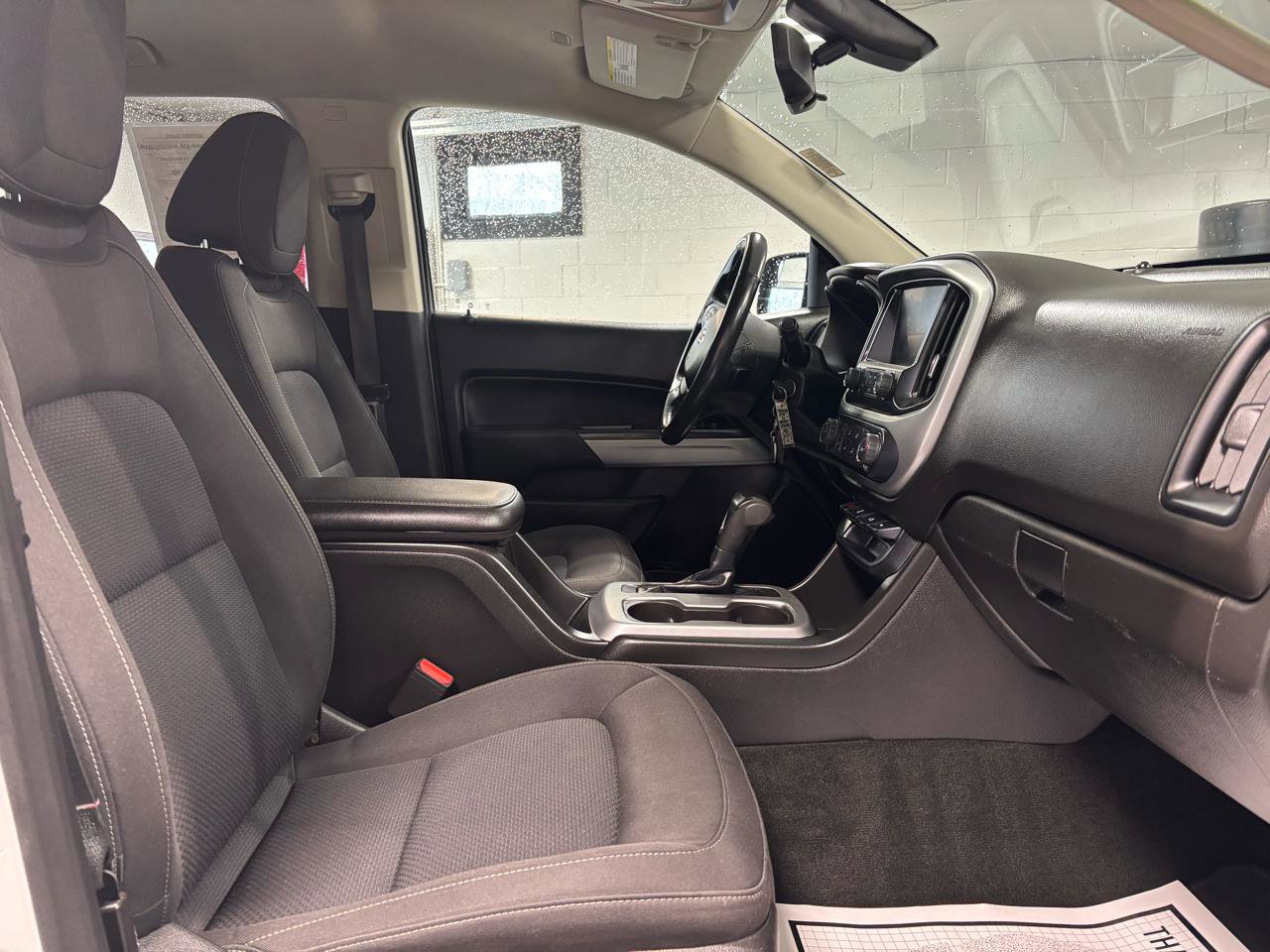 Used 2018 Chevrolet Colorado LT AWD/4WD image 14