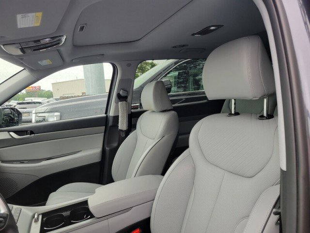 Used 2025 Hyundai Palisade SEL FWD image 6