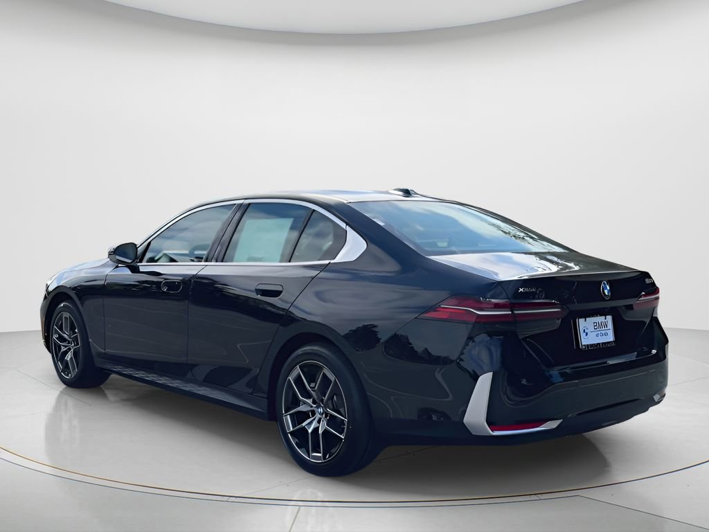 New 2026 BMW 530i xDrive w/ Premium Package image 6