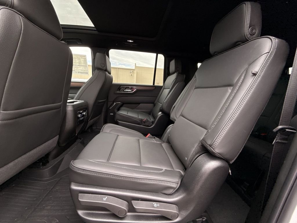 New 2026 GMC Yukon XL Denali w/ Sun & Power Step Package image 25