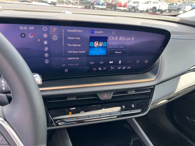 Certified 2025 Buick Envision Avenir image 23