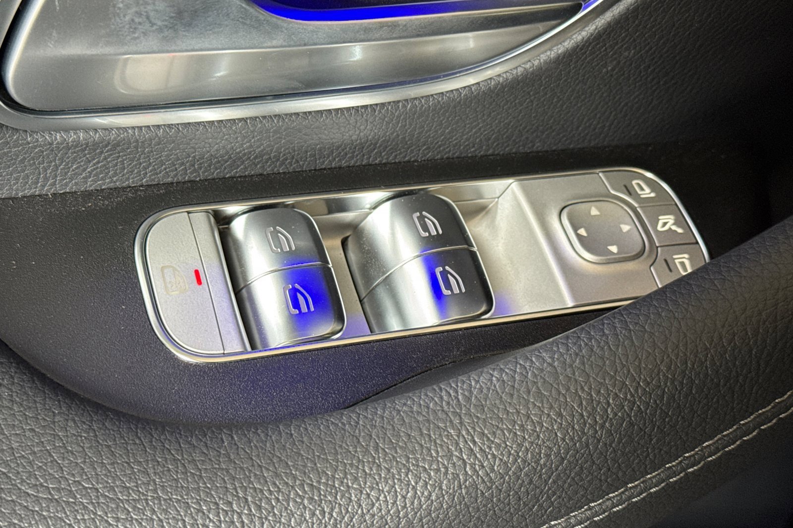 New 2026 Mercedes-Benz GLS 450 4MATIC image 13