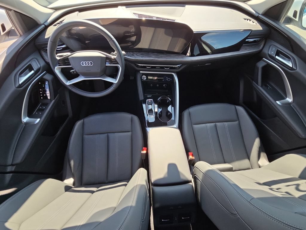 Certified 2025 Audi Q5 Premium w/ Convenience Package AWD/4WD image 14