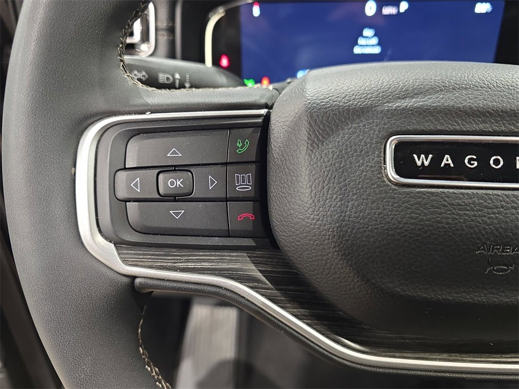 Used 2024 Jeep Wagoneer L Series II w/ Flexible Seating Group image 18