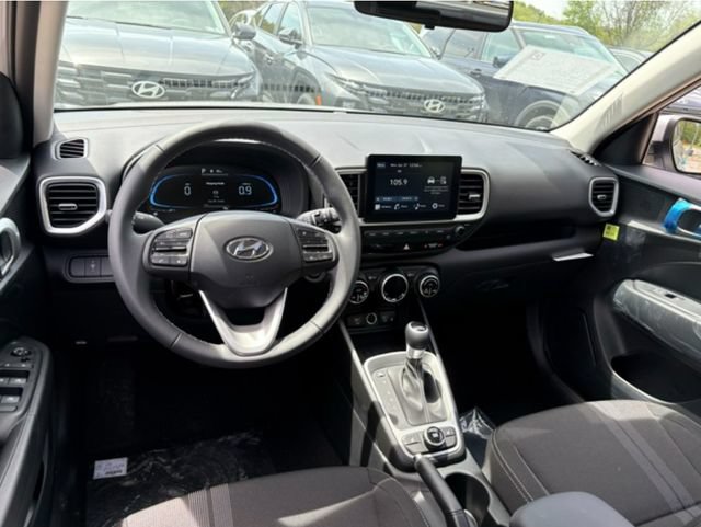 New 2026 Hyundai Venue SEL FWD image 8