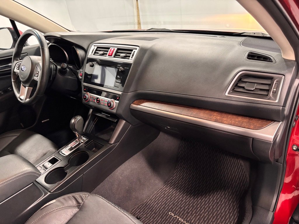 Used 2017 Subaru Outback 2.5i Limited AWD/4WD image 17