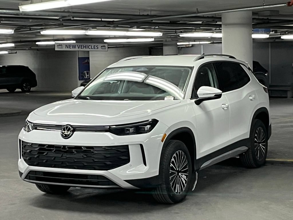 New 2026 Volkswagen Tiguan S AWD/4WD video 3