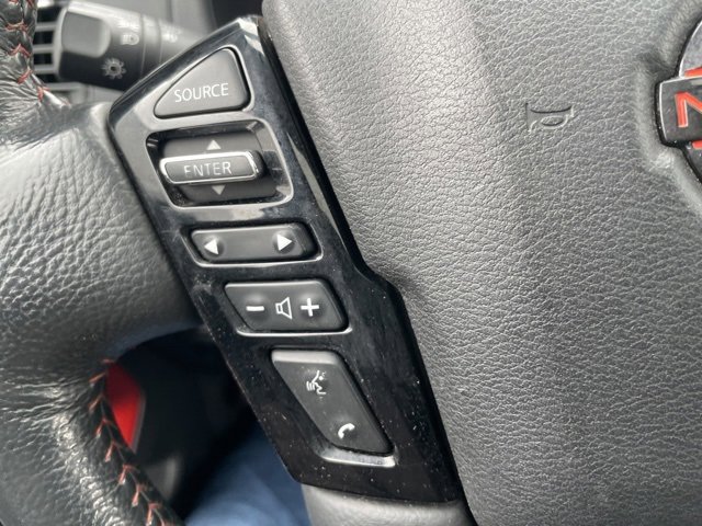 Used 2022 Nissan Frontier PRO-4X image 22